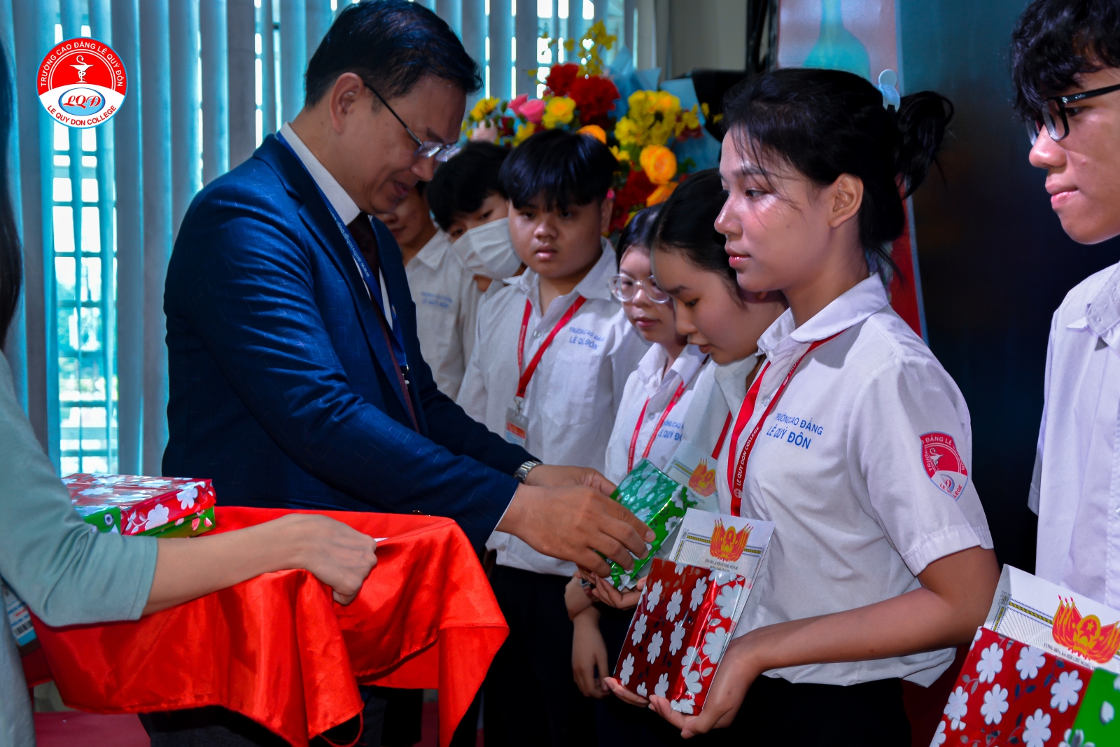 HÀNH TRÌNH KHÔNG CHỈ LÀ NHỮNG CON SỐ